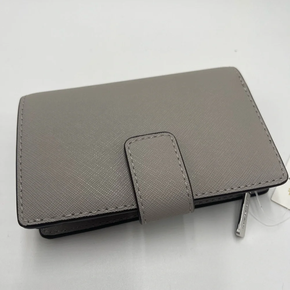 MICHAEL KORS Medium Saffiano Leather Bifold Zip CN Wallet Pearl Grey  NWT